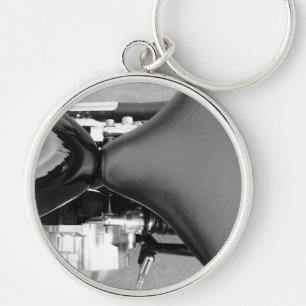 Motorcyklar motorcykel somdelar placerar, tankar rund silverfärgad nyckelring