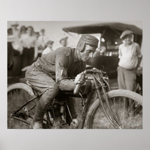 Motorcyklist, 1922. Gammalt foto Poster