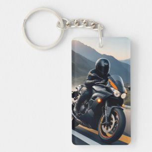 Motorcyklist som kör högpresterande motorcykel