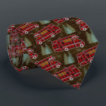 Motorhome RV Campare Resa Skåpbil Lantlig Sörja Slips<br><div class="desc">Detta original- camparemönster är perfekt för ditt hem-bort-från-hem på hjul. Det lantliga mönster inkluderar motoriska hem för röd pläd | RVs på ett wood korn för mörkbrunt som förskönas med grästräd,  gräslövruskor och lagrarsprigs. Tyck om vårt matcha,  personligprodukter i samlingen här: https://www.zazzle.com/collections/rv_motorhome_rustic_matching_roam_sweet_roam_set-119434224713097997</div>