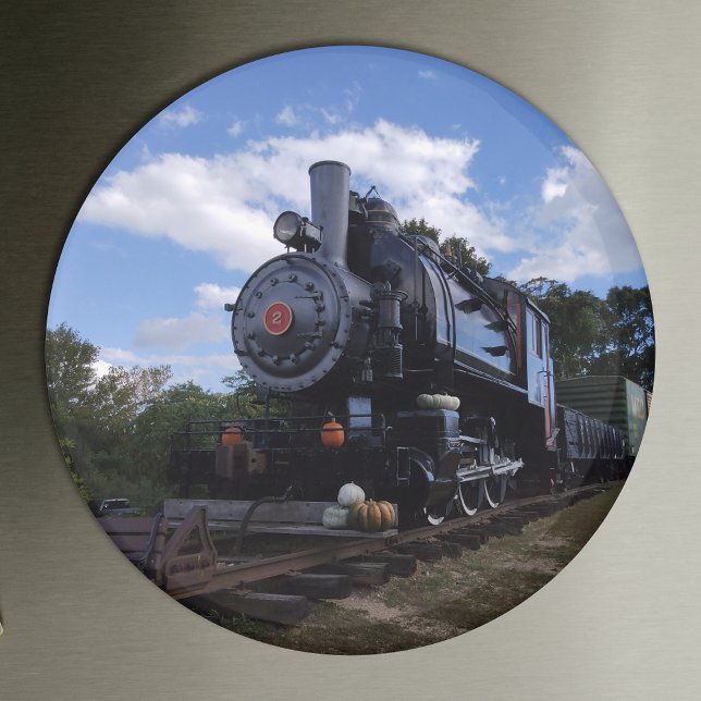 Motornummer 2 magnet (Engine Number 2 Magnet on Steel Fridge)