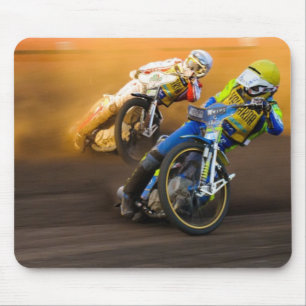 Motorsportskonkurrensmusen vadderar musmatta