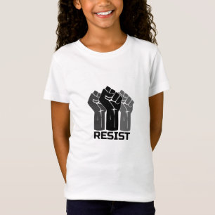 Motstå med näven - i svart 0003 t shirt