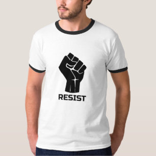 Motstå med näven - i svart t shirt