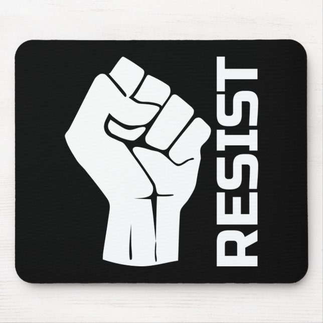Motstå med näven - i vitt 0002 musmatta (Framsidan)