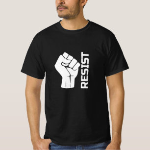 Motstå med näven - i vitt 0002 t shirt