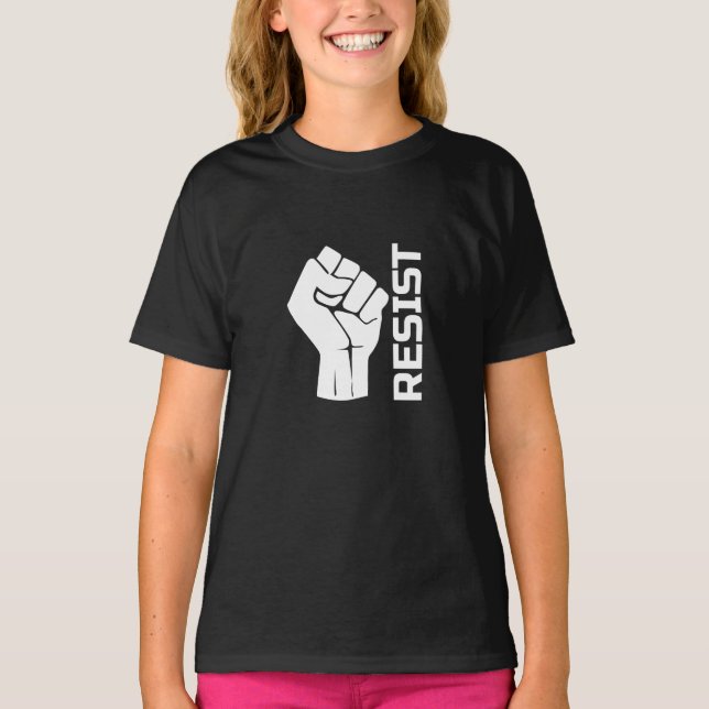Motstå med näven - i vitt 0002 t shirt (Framsida)
