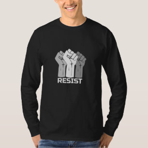Motstå med näven - i vitt 0003 t shirt