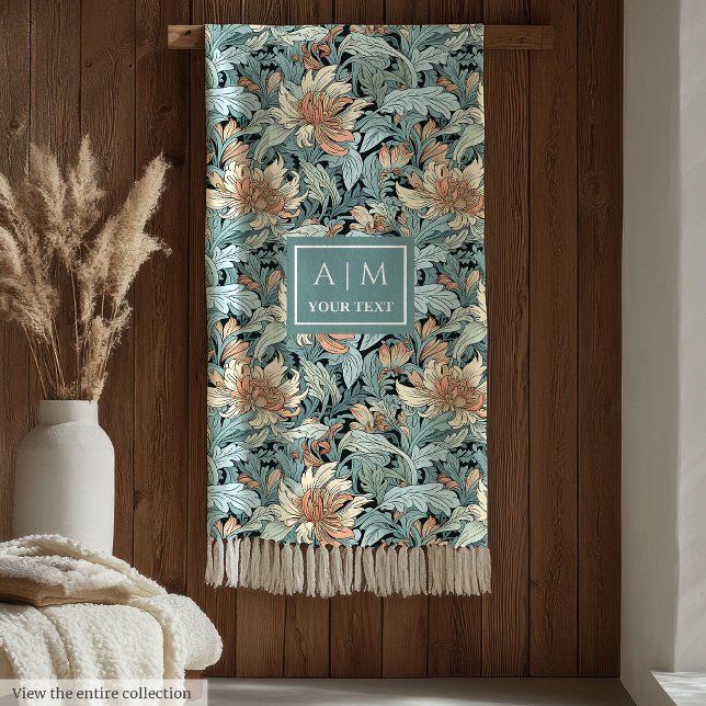 Mottot av ostfilt av otidsenlig marris stil blommi fleecefilt (Timeless Morris style pastel floral blanket)