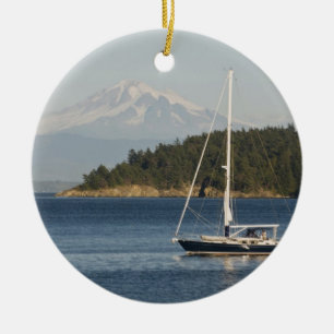 Mount Baker dominerar landskapet Julgransprydnad Keramik