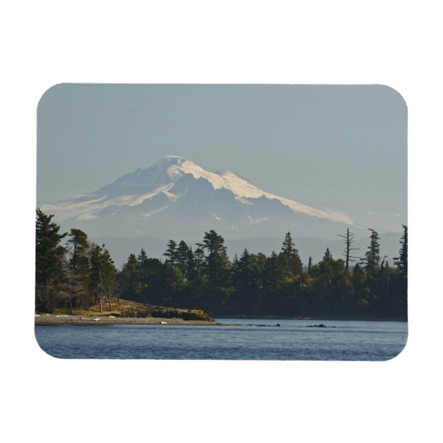 Mount Baker dominerar landskapet Magnet (Horisontell)