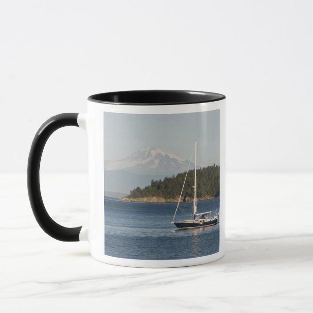 Mount Baker dominerar landskapet Mugg (Vänster)