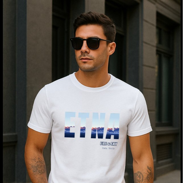Mount Etna Vulkan Rökande Kväll T Shirt (Skapare uppladdad)