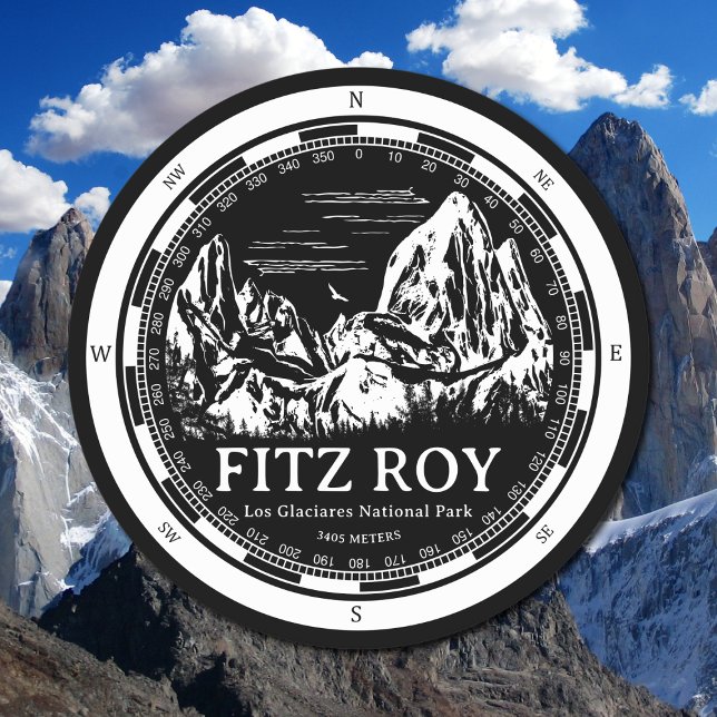 Mount Fitz Roy - Cerro Chaltén Sydamerika Underlägg Papper Rund (Mount Fitz Roy Coaster in Back with a white compass and mountain illustration)
