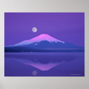 Mount Fuji nedanför måne Poster