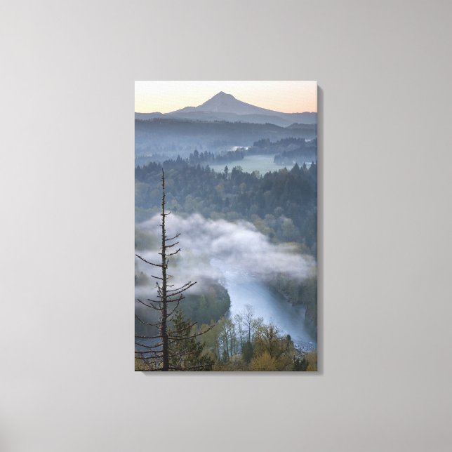Mount Huva Sandy River Stretched Kanvastryck (Framsida)