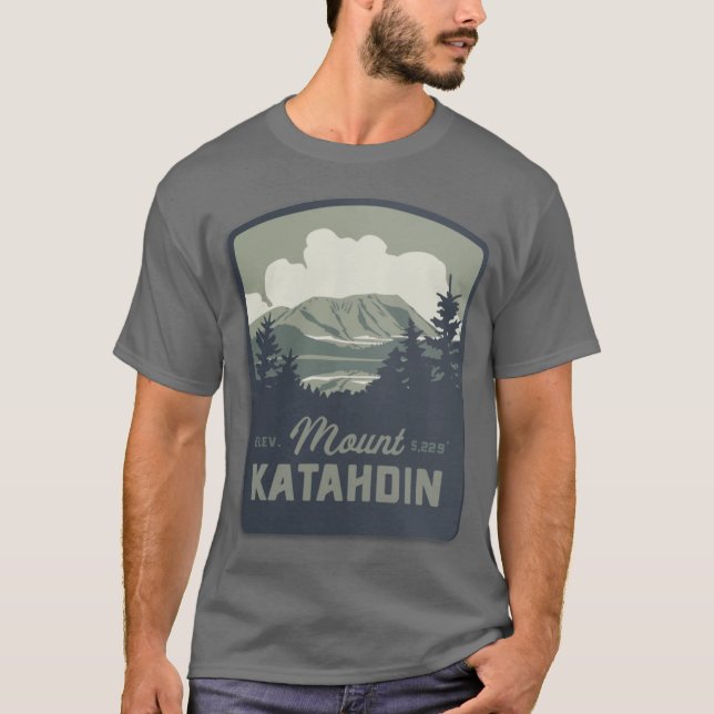 Mount Katahdin Maine T Shirt (Framsida)