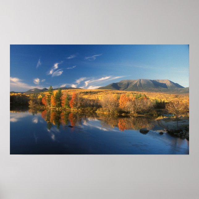 Mount Katahdin och Longmedbergen Autumn Poster (Framsidan)