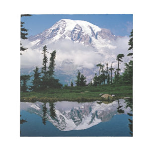 Mount Rainier återspeglas i en fjällsjö Anteckningsblock