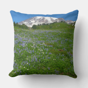 Mount Rainier med lila lupiner Kudde