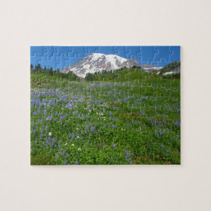 Mount Rainier med lila lupiner Pussel