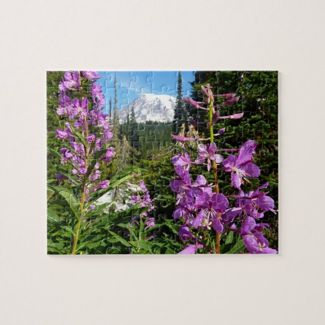 Mount Rainier mellan lila floxblommor Pussel (Horisontell)