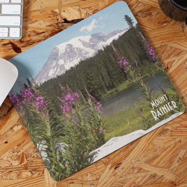 Mount Rainier och Wildblommor Scenia Ligcape Musmatta (Skapare uppladdad)