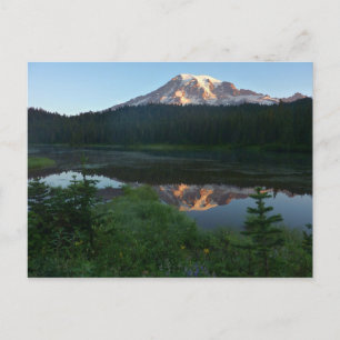 Mount Rainier Reflected Sunrise II Vykort