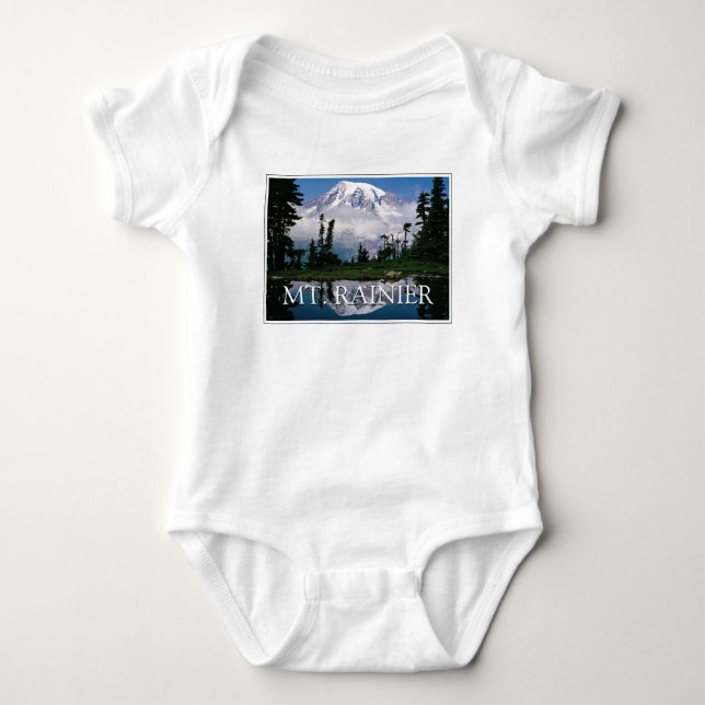 Mount Rainier | Reflektion i en fjälldamm T Shirt (Framsida)