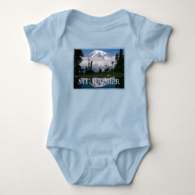 Mount Rainier | Reflexion i en fjälldamm T Shirt (Framsida)