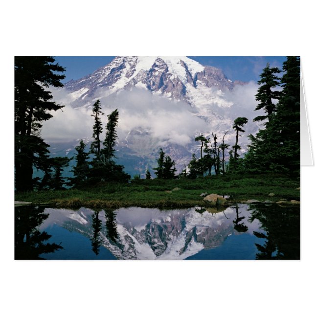 Mount Rainier speglas i en fjällsjö Hälsningskort (Framsidan Horizontal)