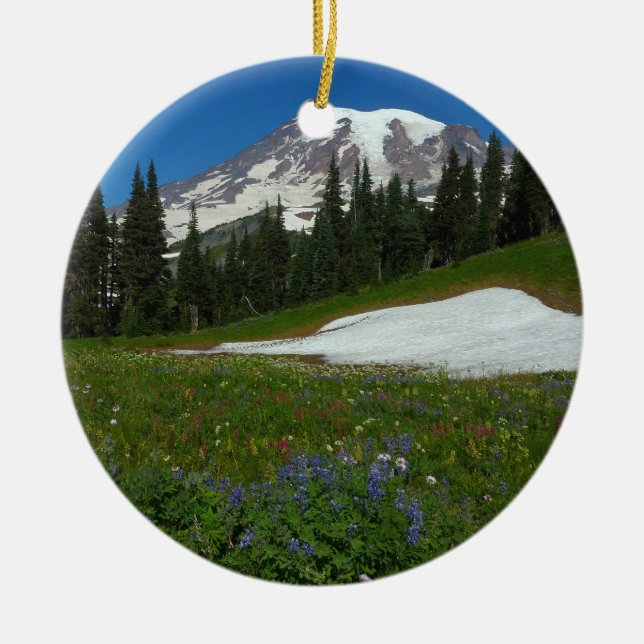 Mount Rainier, vilda blommor och snö Julgransprydnad Keramik (Framsidan)