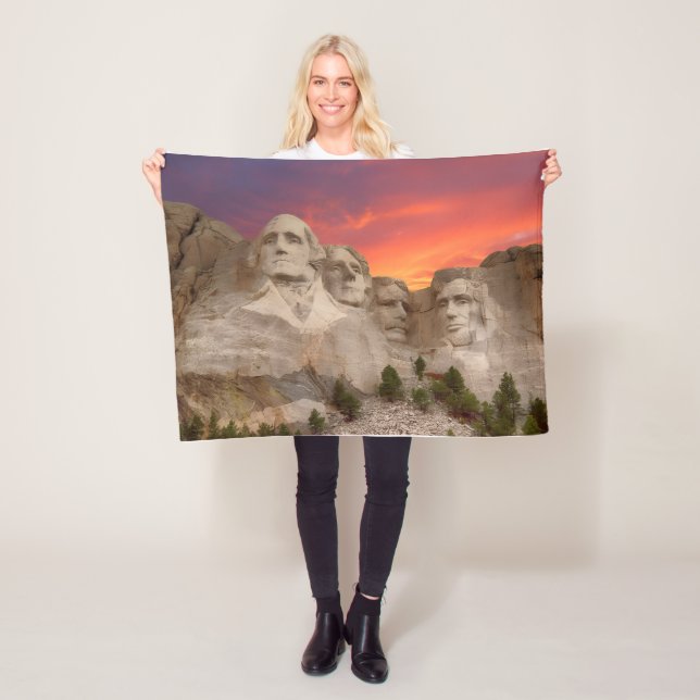 Mount Rushmore Fleece Blanket (På plats)