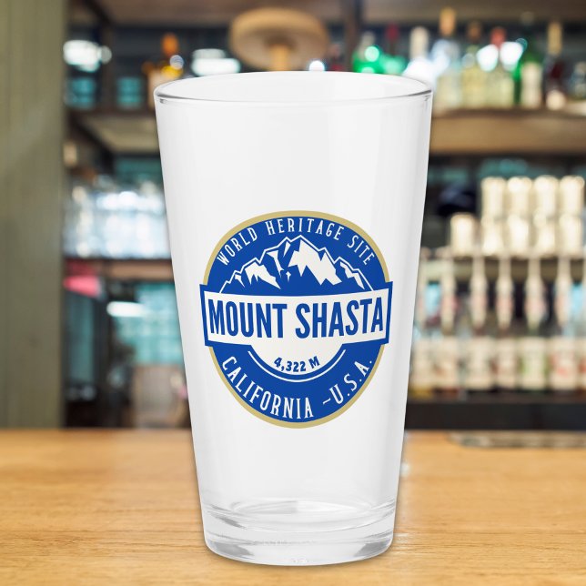 Mount Shasta California Beautiful Landscape Glaskopp (Skapare uppladdad)
