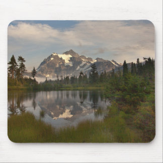 Mount Shuksan mousepad Musmatta