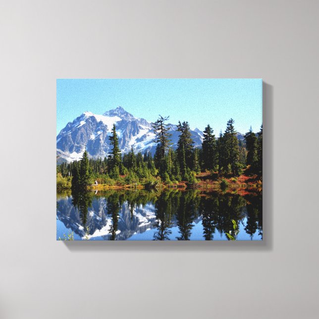 Mount SHuksan på en solig dag Canvastryck (Framsida)