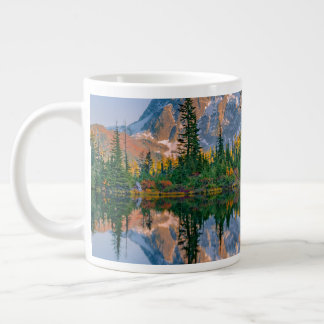 Mount Shuksan speglas i Reflection Lake Jumbo Mugg