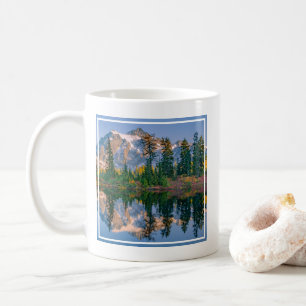 Mount Shuksan speglas i Reflection Lake Kaffemugg