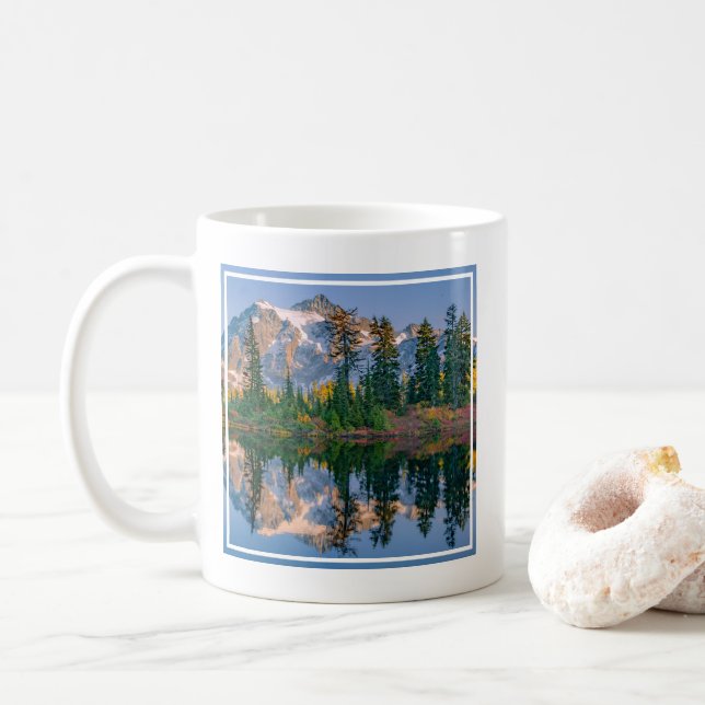 Mount Shuksan speglas i Reflection Lake Kaffemugg (Med munk)