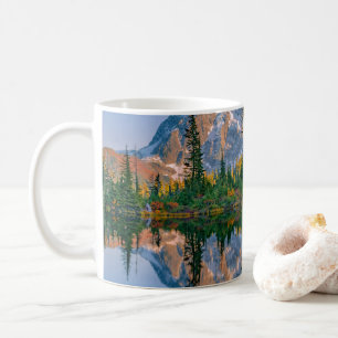 Mount Shuksan speglas i Reflection Lake Kaffemugg
