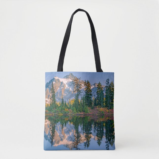 Mount Shuksan speglas i Reflection Lake Tygkasse (Framsida)