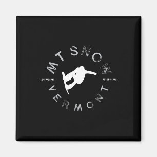 Mount Snö Vermont Graphic Vintage Snowboard T Shi Magnet