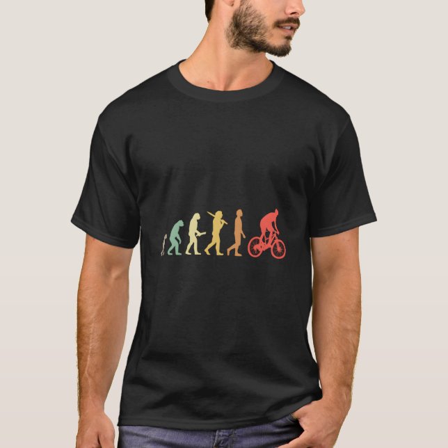 Mountain Biking Evolution For Mountain Bikers T Shirt (Framsida)