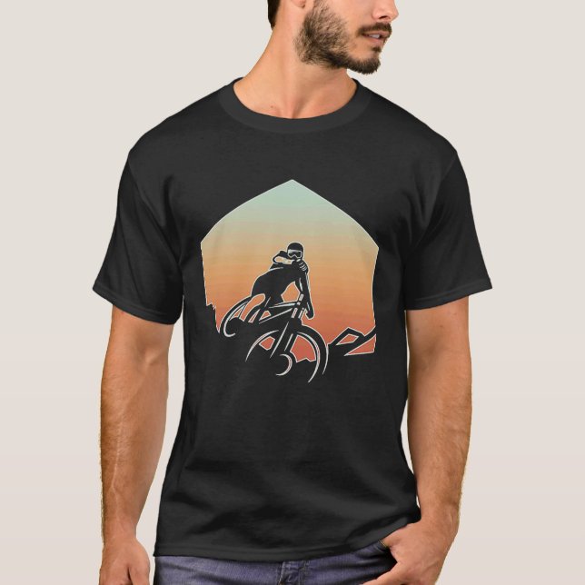 Mountain Biking For Men Women MTB Mountain Biker   T Shirt (Framsida)