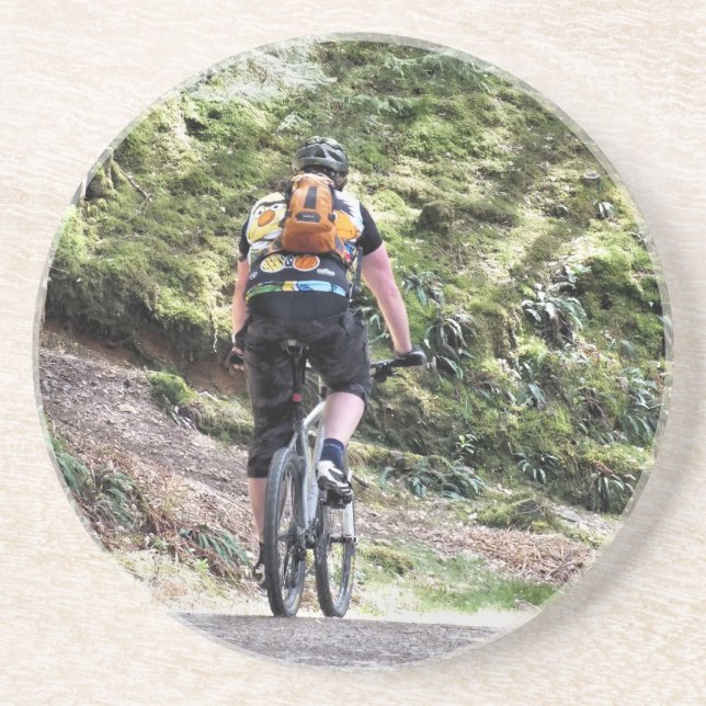 MOUNTAIN BIKING UNDERLÄGG (Framsidan)