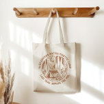 Mountain Camping Helg Bachelorette Party Tygkasse<br><div class="desc">Få redo för din fest med Tote Bag! Designat för utomhusbruk äventyr blandar väskan funktionaliteten med stil. Vare sig du utforskar spår eller slungar av campfire,  är den här väskan ett oundgängligt tillbehör för din bergsväng.</div>
