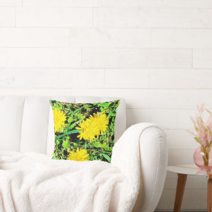Mountain Dandelions Photo. Köp nu Kudde