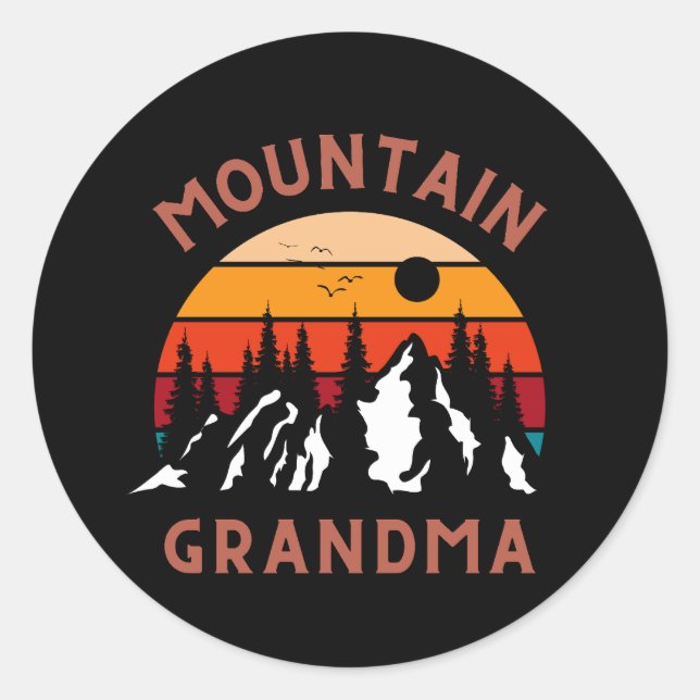 Mountain Grandma Runt Klistermärke (Framsida)