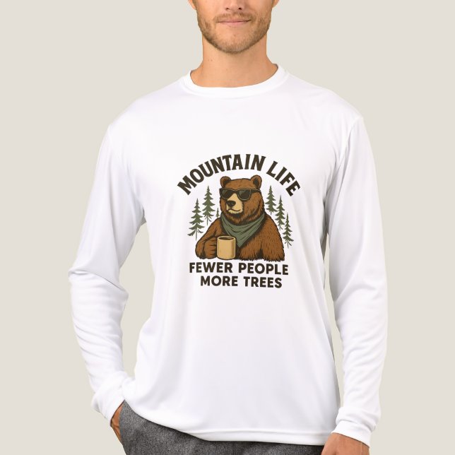 Mountain Life, Fewer People More Trees Coffee Bear T Shirt (Framsida)