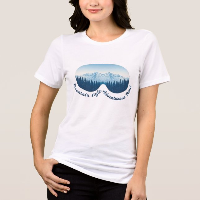 Mountain Style, Adventurous Mind – Ski Goggle  T Shirt (Framsida)